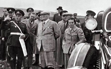 sabiha gökçen Mustafa Kemal Atatürk’ü Anlatıyor