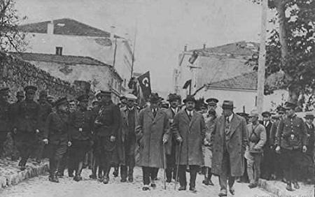 İsmet İnönü Atatürk’ün Samsuna çıkışını anlatıyor